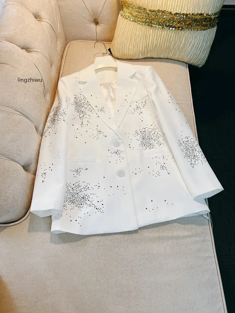 Lingzhiwu French Design Diamond Blazer British Elegant Top Quality White Casual Ladies Outerwear Female New Arrival