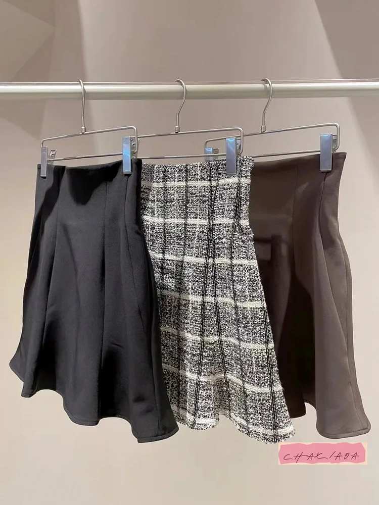 

Early autumn Japanese sexy solid color ruffle edge fishtail short skirt pants high waist versatile commuter skirt women