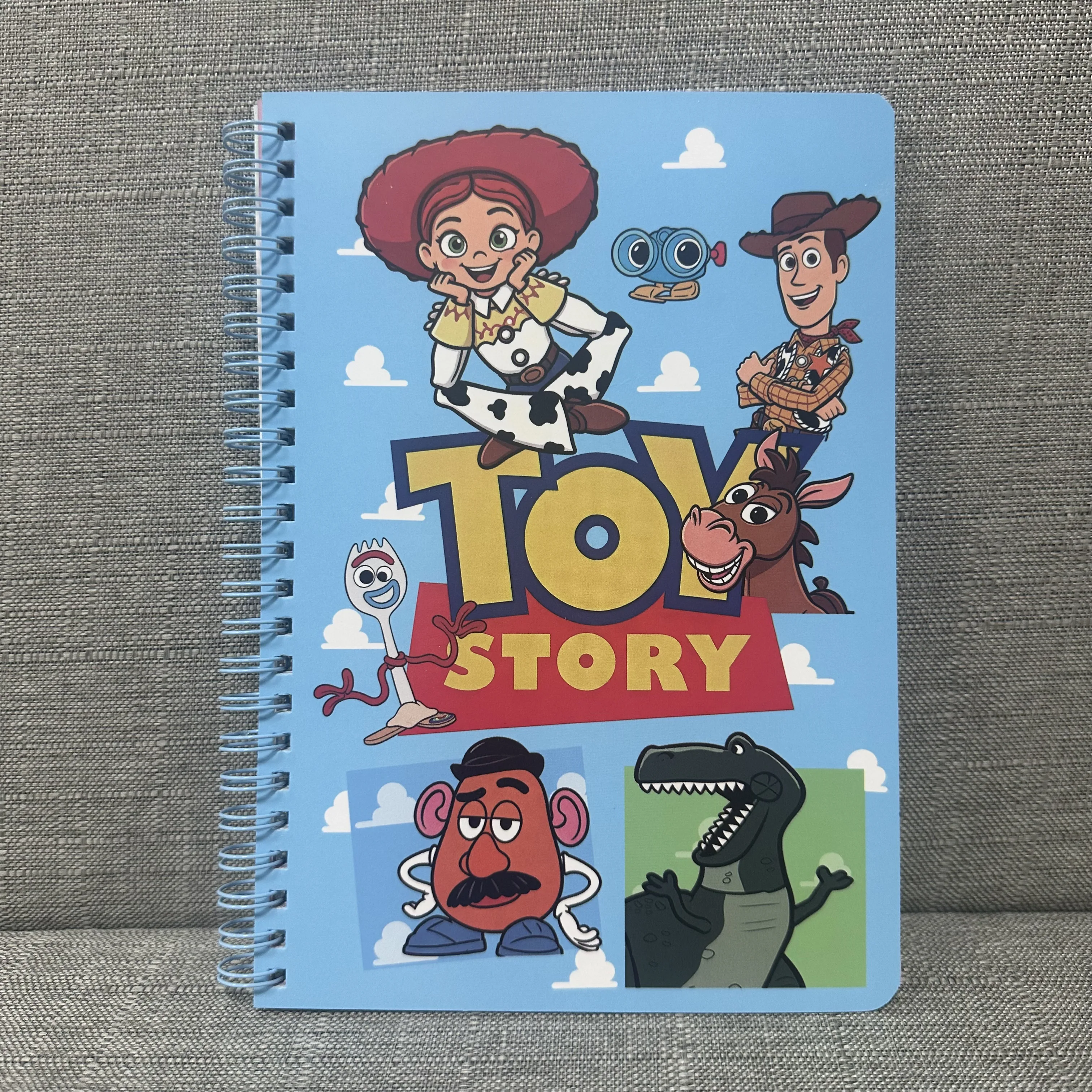 만화 영화 테마의 우디 바즈 A5 스프링 노트, 일상적 - Stationery Books 리뷰 및 가격