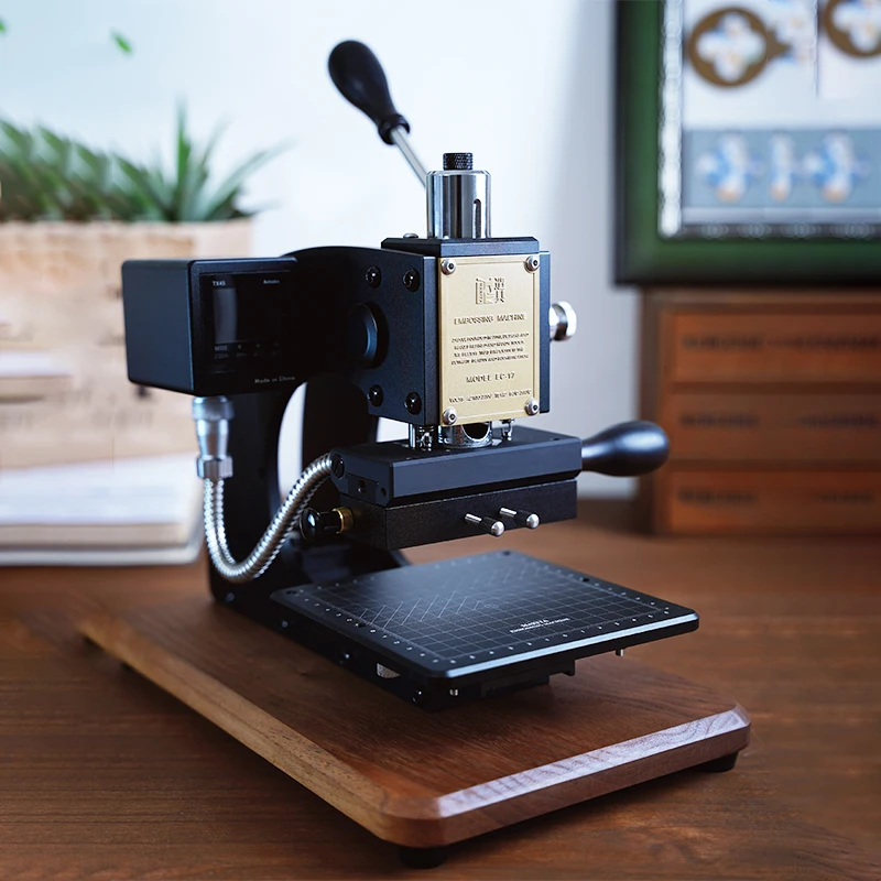 Máquina de estampado portátil EC-17: estampado en caliente dorado/plateado para cuero y papel, diseño compacto