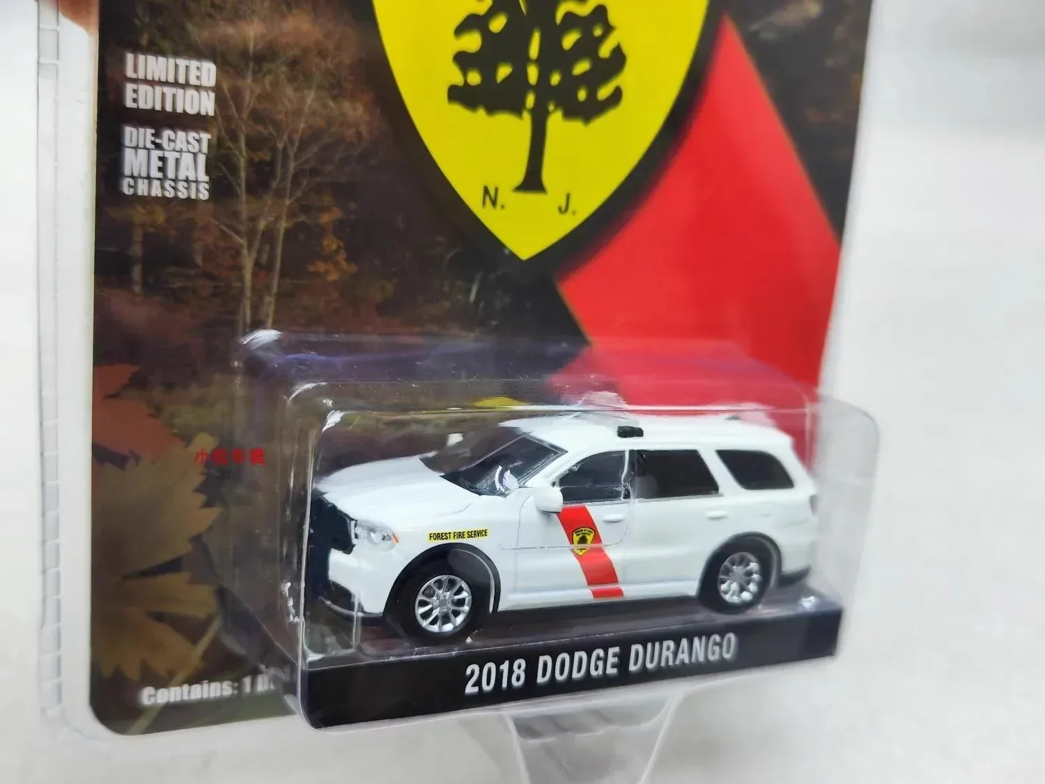 1:64 2018 Dodge Durango New Jersey Forest Fire Department Diecast Metal Alloy Model Car Toys para coleção de presentes