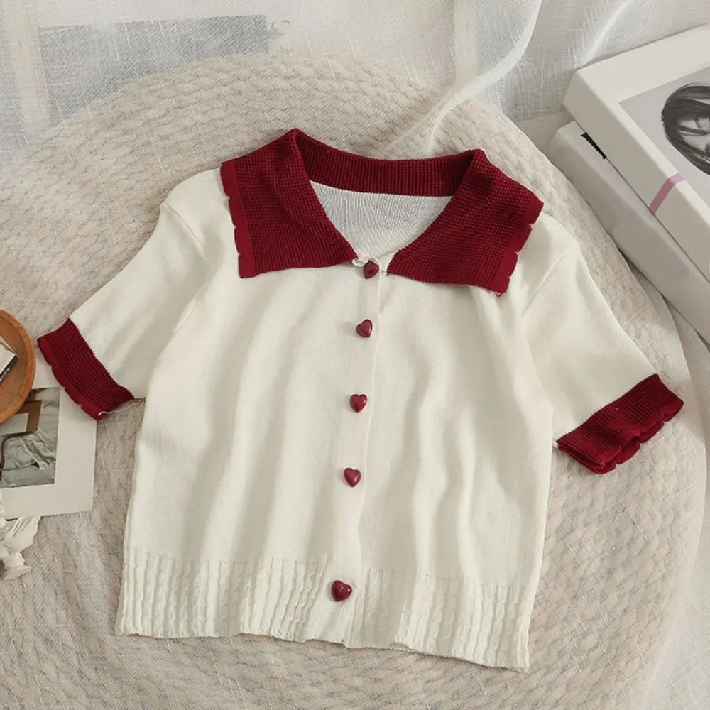 V-Ausschnitt T-Shirt mit Revers und Liebesknöpfen im Koreanischen Stil, Schlanke Crop-Tops für Damen, Streetwear Patchwork Kurzarm-Tops für Mädchen und Frauen