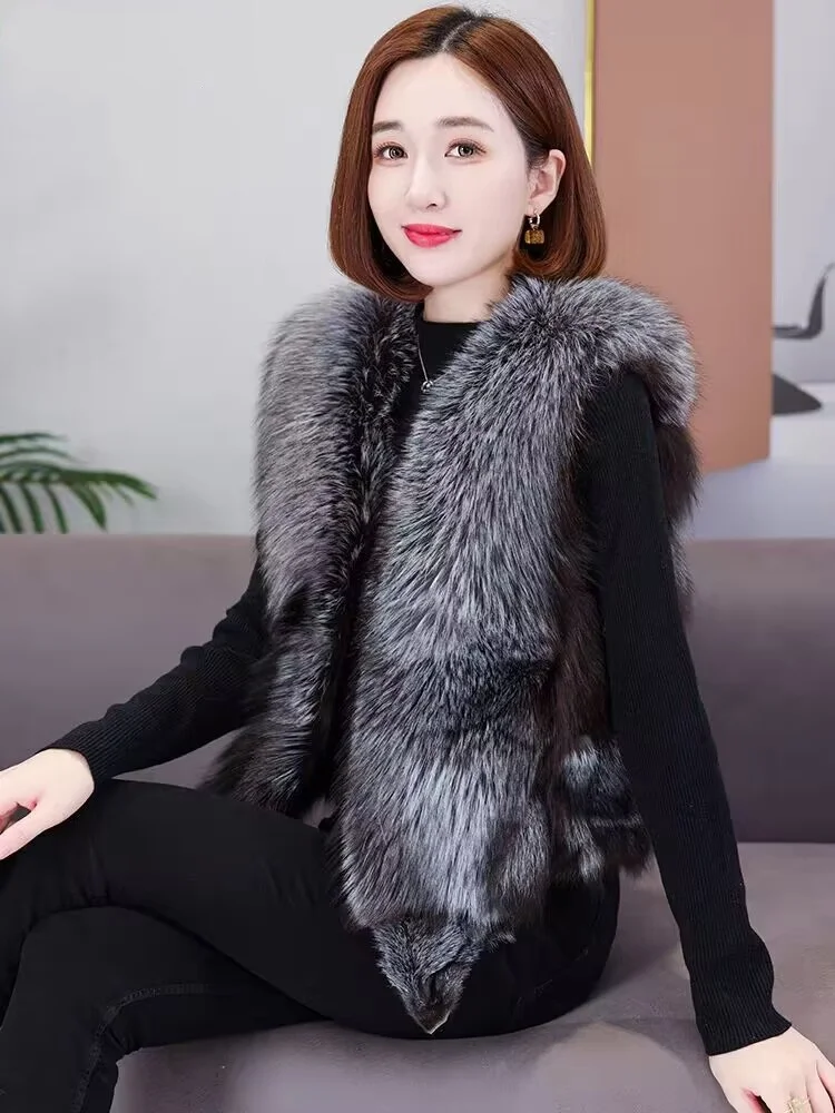 Pure Silver Fox Hair Vest Women's True Hair Tank Top 2024 Winter Fashion Versatile New Imported Full Fur Coat