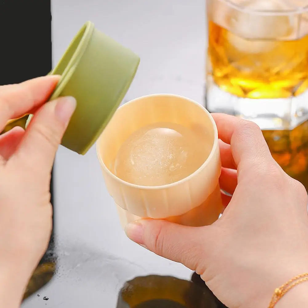 

1pcs Portable Silicone Ice Ball Maker Spherical Ice Making Mold Reusable Whiskey Ice Cube Tray​​ Summer Freezer Ice Ball Mold