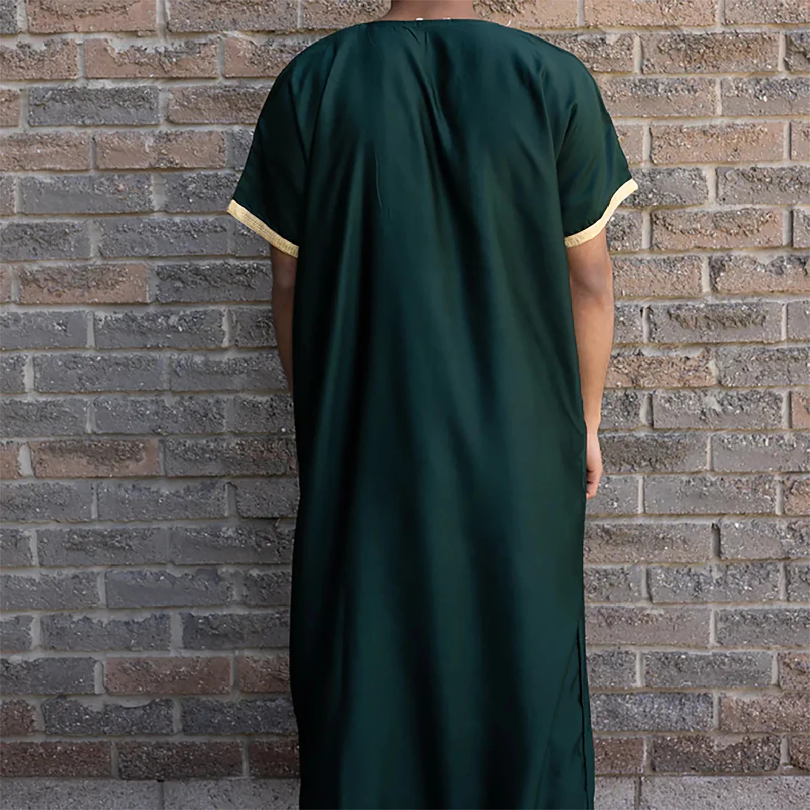 Uni Sommer muslimische Männer Kurzarm Abaya Stickerei lose atmungsaktive lässige Robe islamische Abaya Kaftan muslimische Mode