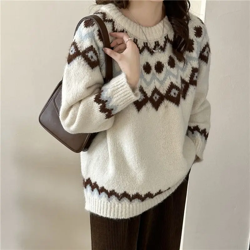 Vintage Fair Isle Style Cream White Graphic Sweaters for Girls College Women Preppy O-neck Jumper Pullover Korean Winter Clothes