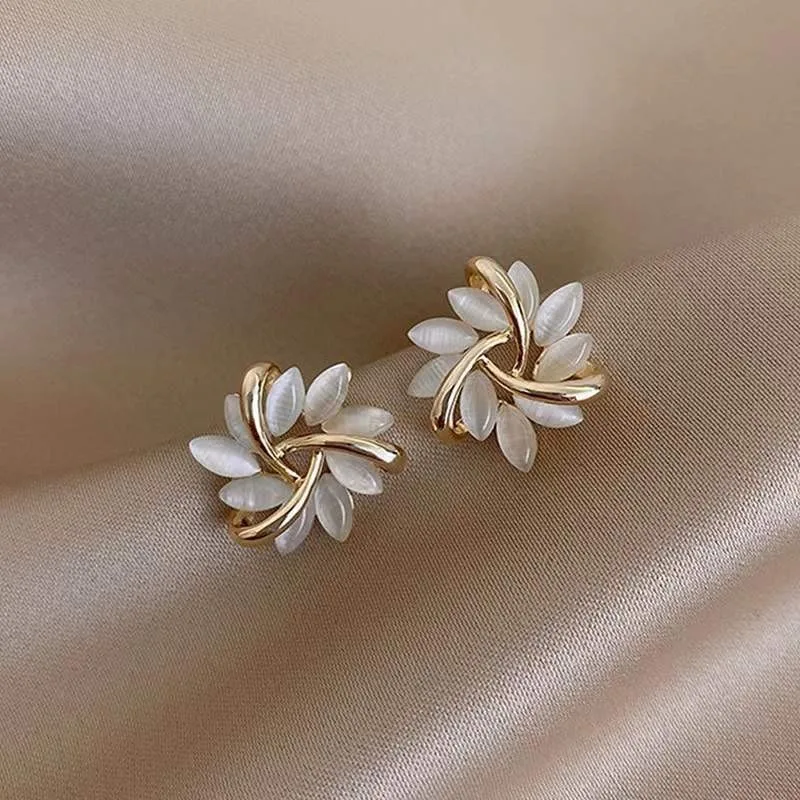 

925 Silver Needle Korean Fashion Cat's Eye Stone Earrings For Women Jewelry 2026 Trending New Luxury Women's Flower Earrings M3