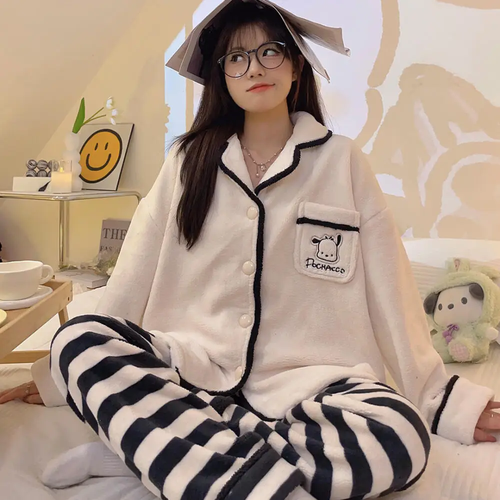 

2 шт. Pochacco фланелевой кардиган с лацканами, одежда для отдыха, зимние пижамы с героями мультфильмов, милый милый утепленный костюм из кораллового флиса для отдыха