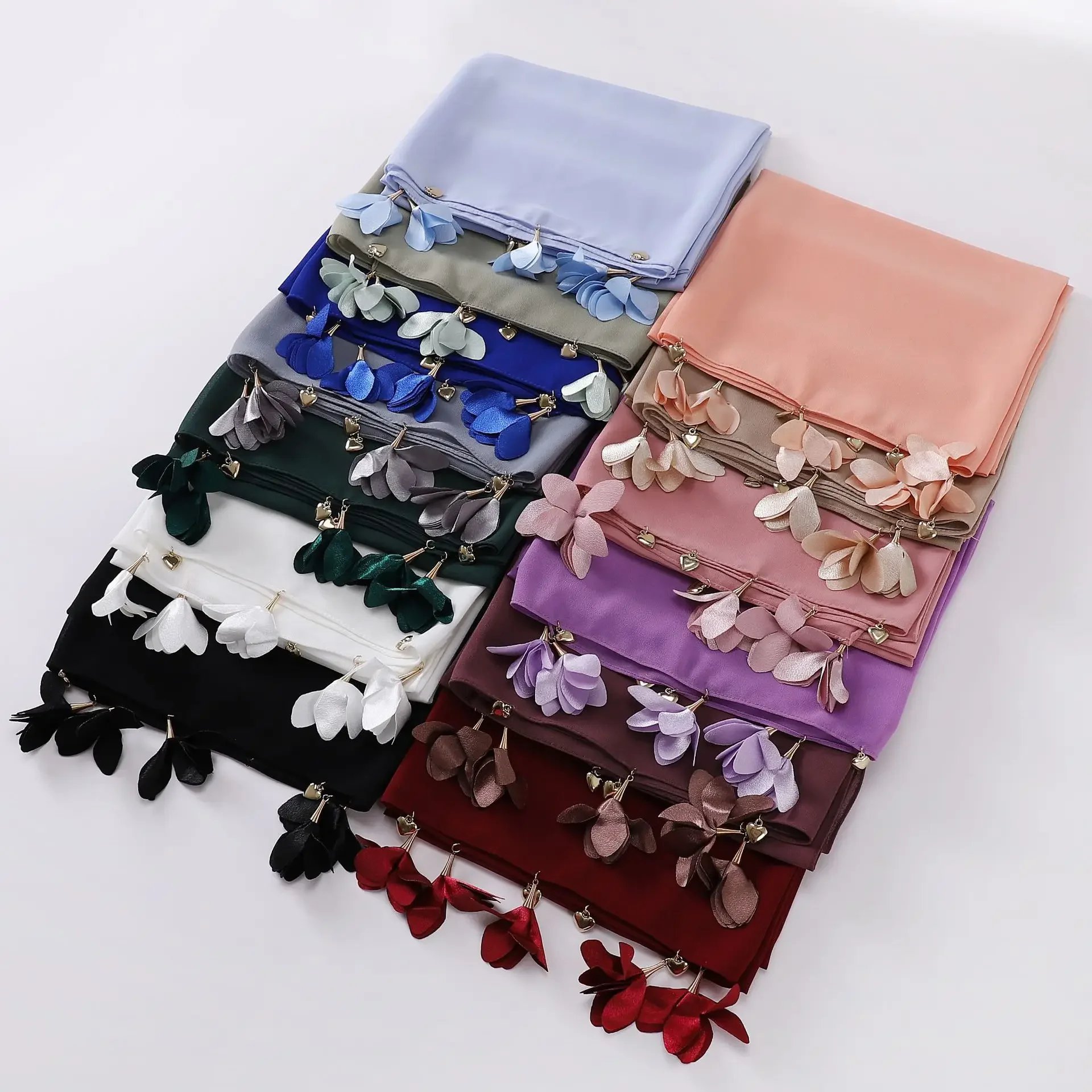 Muslim Fashionable Women's Hijabs Alloy Heart Flowers Pearl Chiffon Scarf Middle East Turban Muslim Fashion Ladies USA Europe