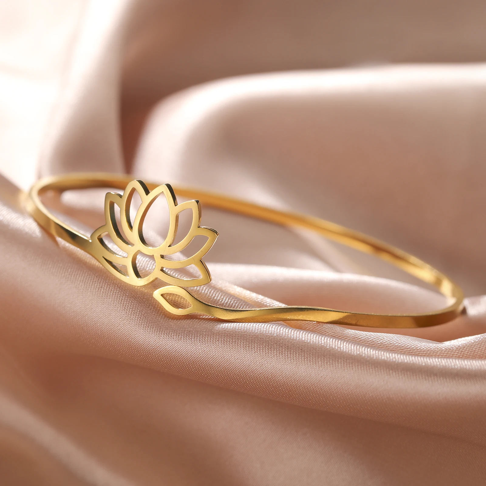 COOLTIME Lotusblume Offener Armreif Edelstahl Yoga Buddhismus Hindu Amulett Lotus Armreif Schmuck Geburtstagsgeschenk Neu – Detail 17