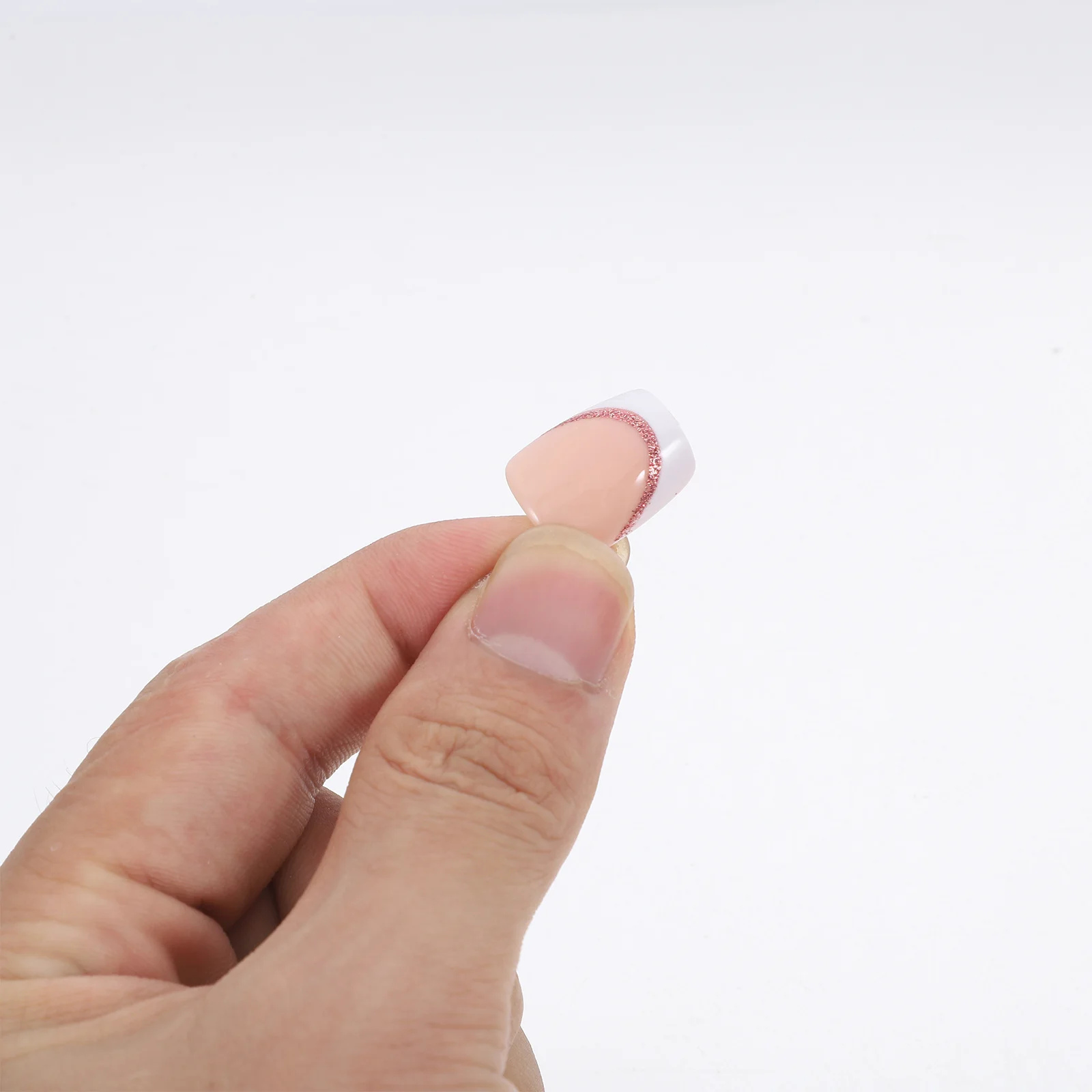 

1Set Sparkle Fake Nails Stylish Plastic Press on Nails for Women Teens Full Cover Nail Tips Durable Long Lasting