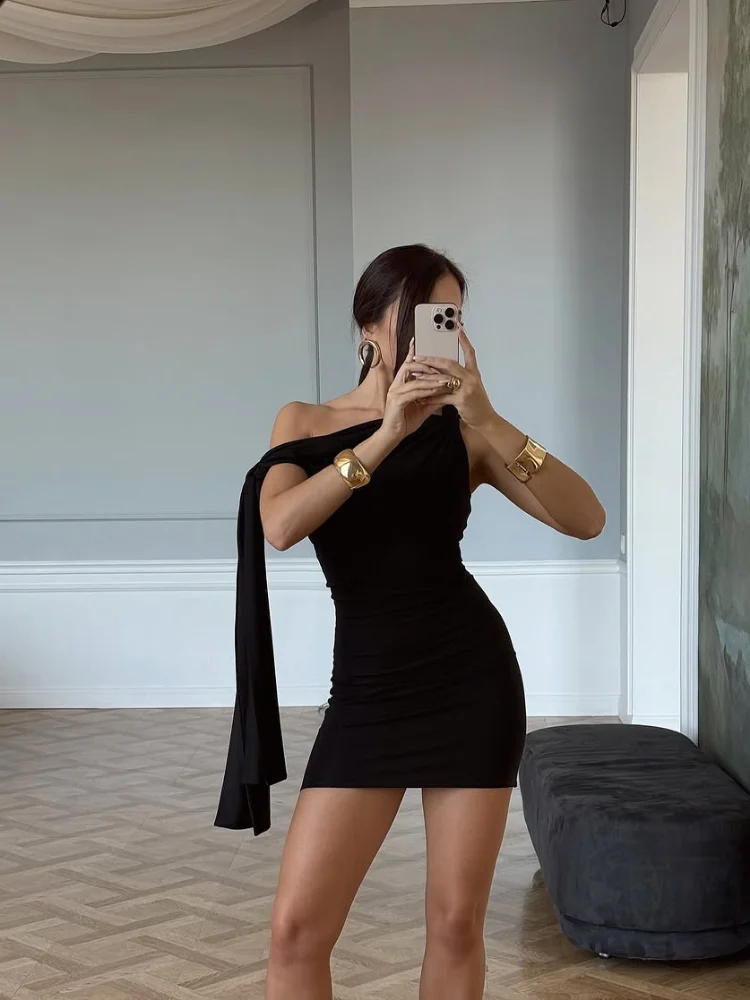 Women Solid Milk Silk One-shoulder Mini Dress Sexy Sleeveless High Waist Pleated Slim Short Dresses Lady Vacation Street Gowns