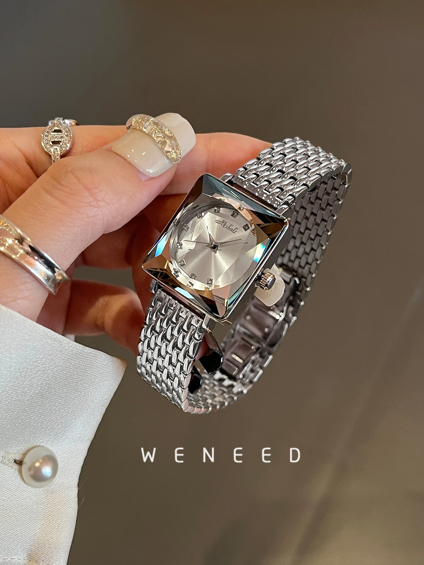 

2025 new square watch for women, simple, fashionable, high-end, light luxury women’s watch, women’s accessories, women’s gifts