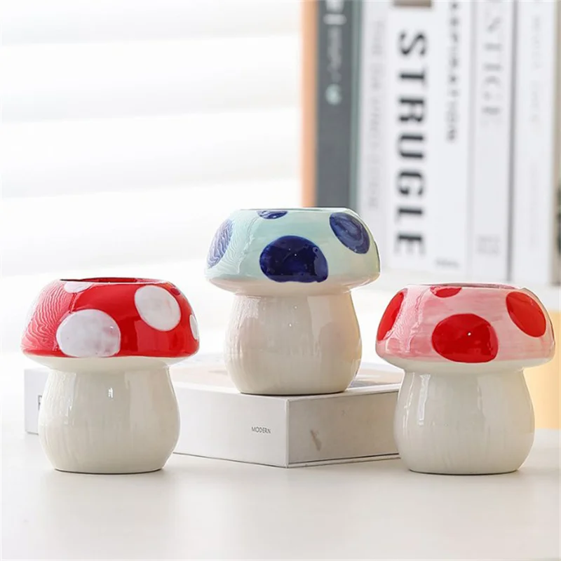 Mushroom Ceramic Desktop Ornament Cute Makeup Brush Office Stationery Storage Children And Students Pen Holder Creative Ornament