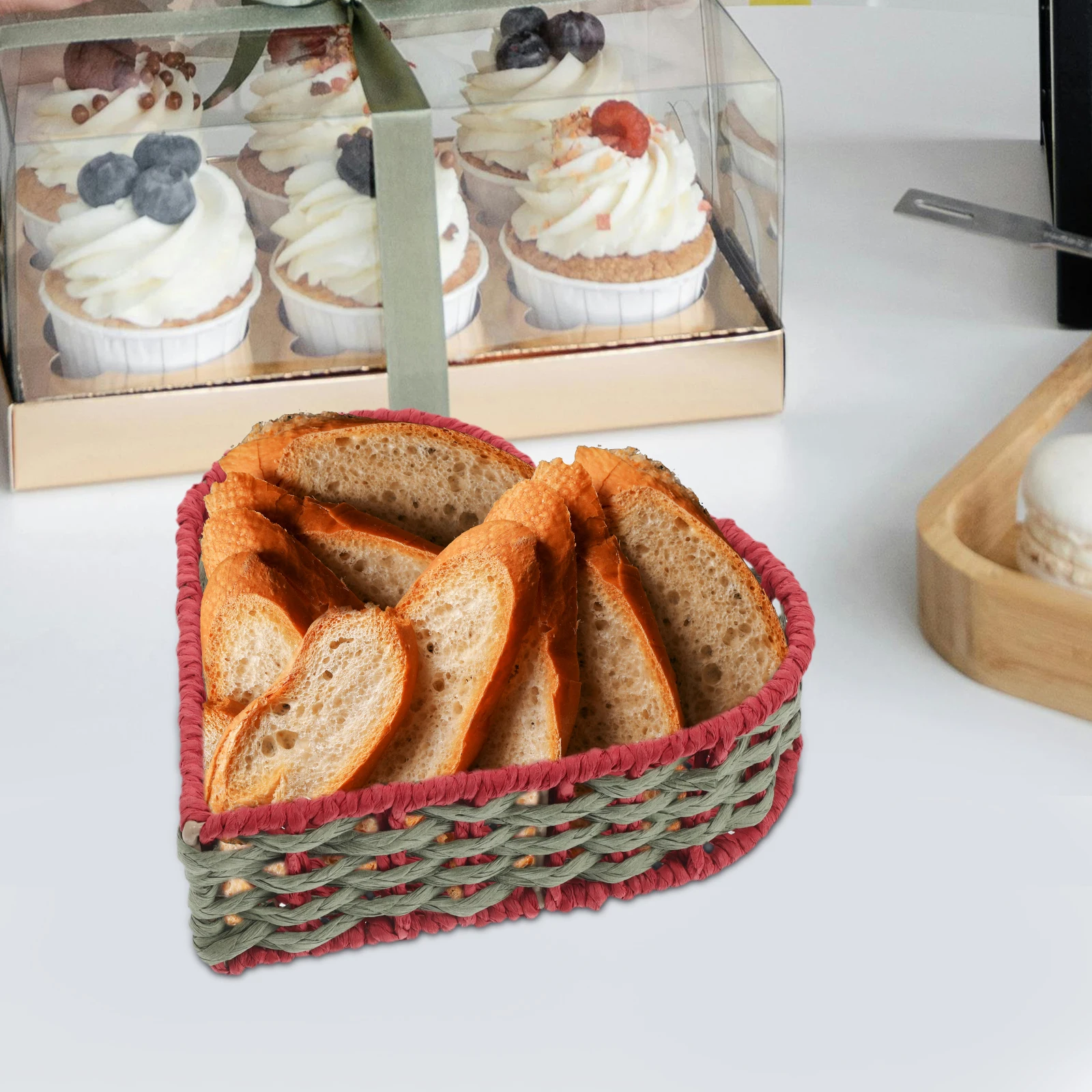 

Handwoven Heart Shaped Storage Baskets Decorative Candy Tray Fruit Container Paper Rope Braided Basket Valentine