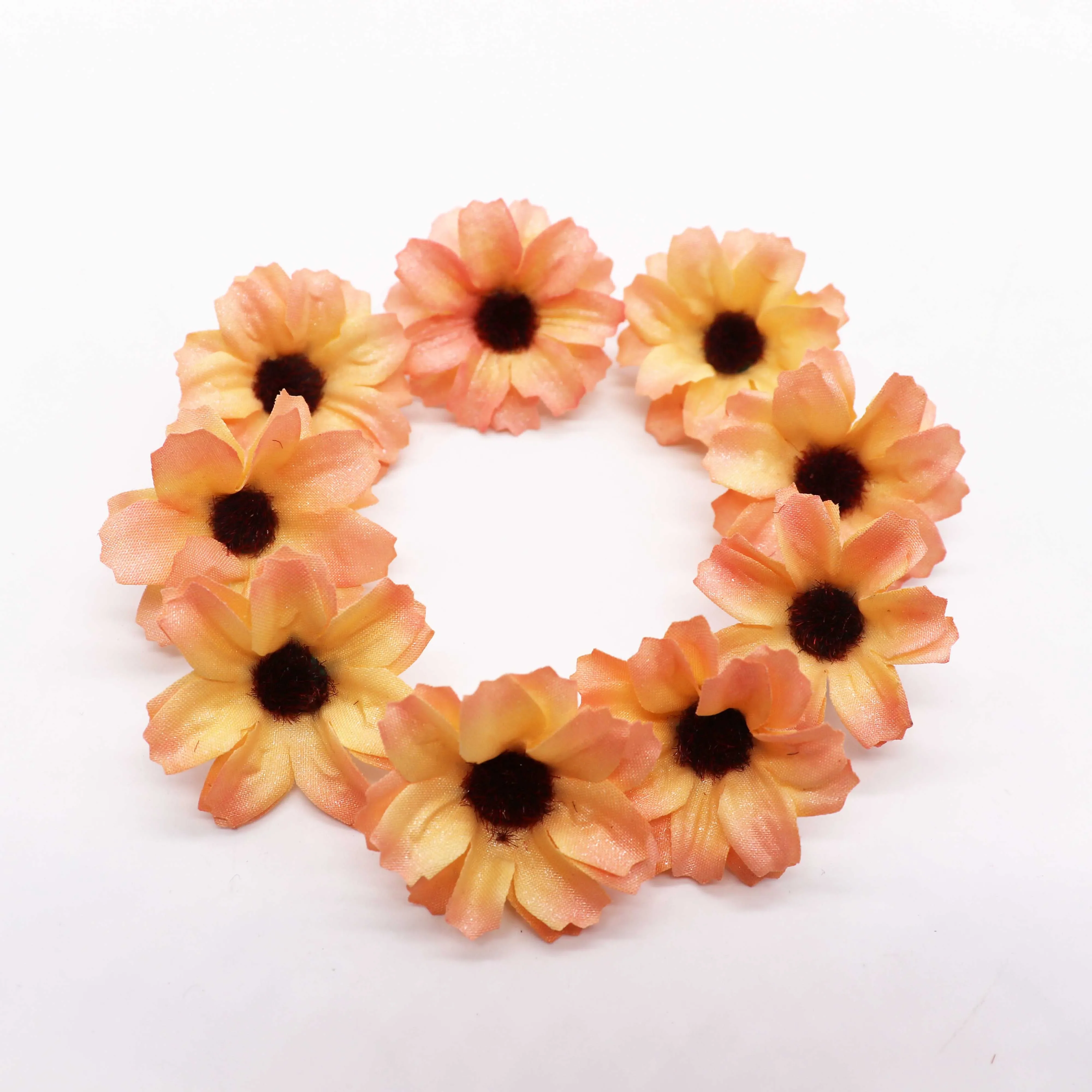 50Pcs 4cm Multicolor Daisy Flower Heads Mini Silk Artificial Flowers for Wreath Scrapbooking Home Wedding Decoration