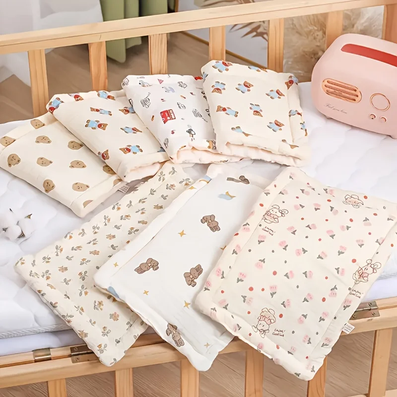 

A suitable for children's bean fleece flat pillow, soft sweat absorbent breathable, camping pillow, four seasons