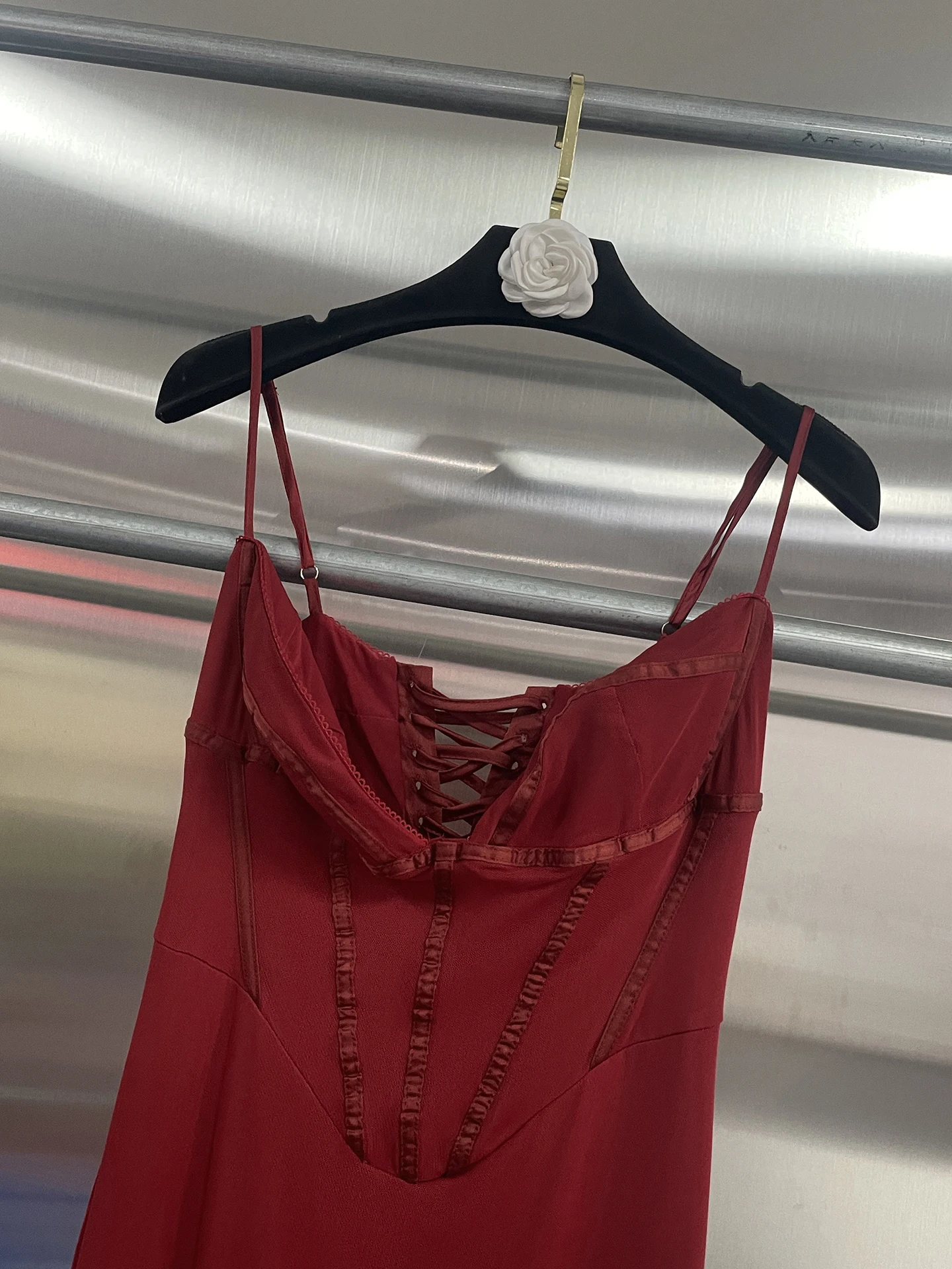 ชุดเดรสยาวสีแดงแบบรัดรูป แขนกุด สำหรับผู้หญิง สไตล์เซ็กซี่ เหมาะสำหรับงานแต่งงาน งานปาร์ตี้ งานราตรี งานพรอม งานเลี้ยงกลางคืน งานวันเกิด  แบบถัก