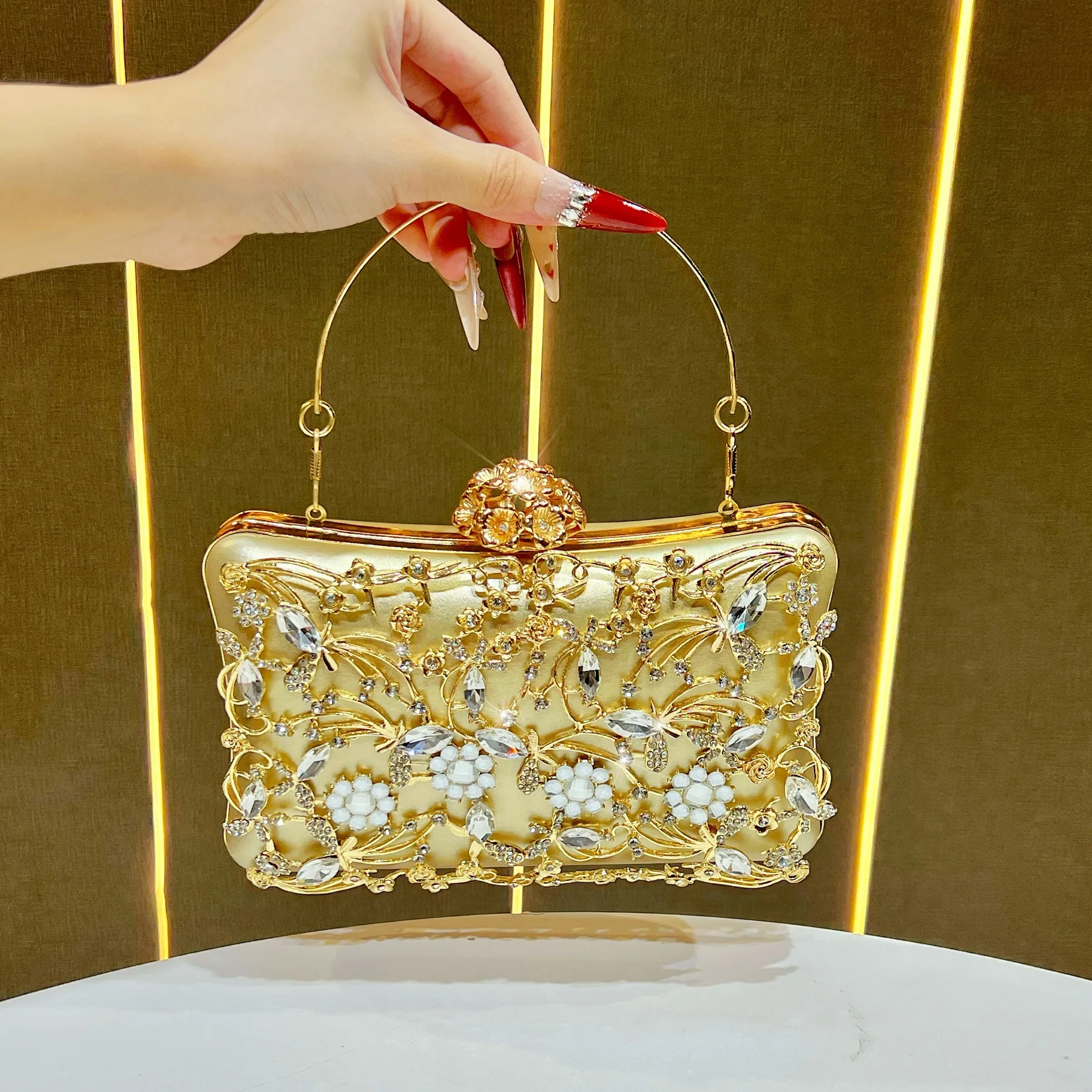 

New Light Luxury Diamond Super Flash Banquet Bag Bridal Party Handbag Vintage Women's Evening Bags Women's Fashion Shoulder Bag