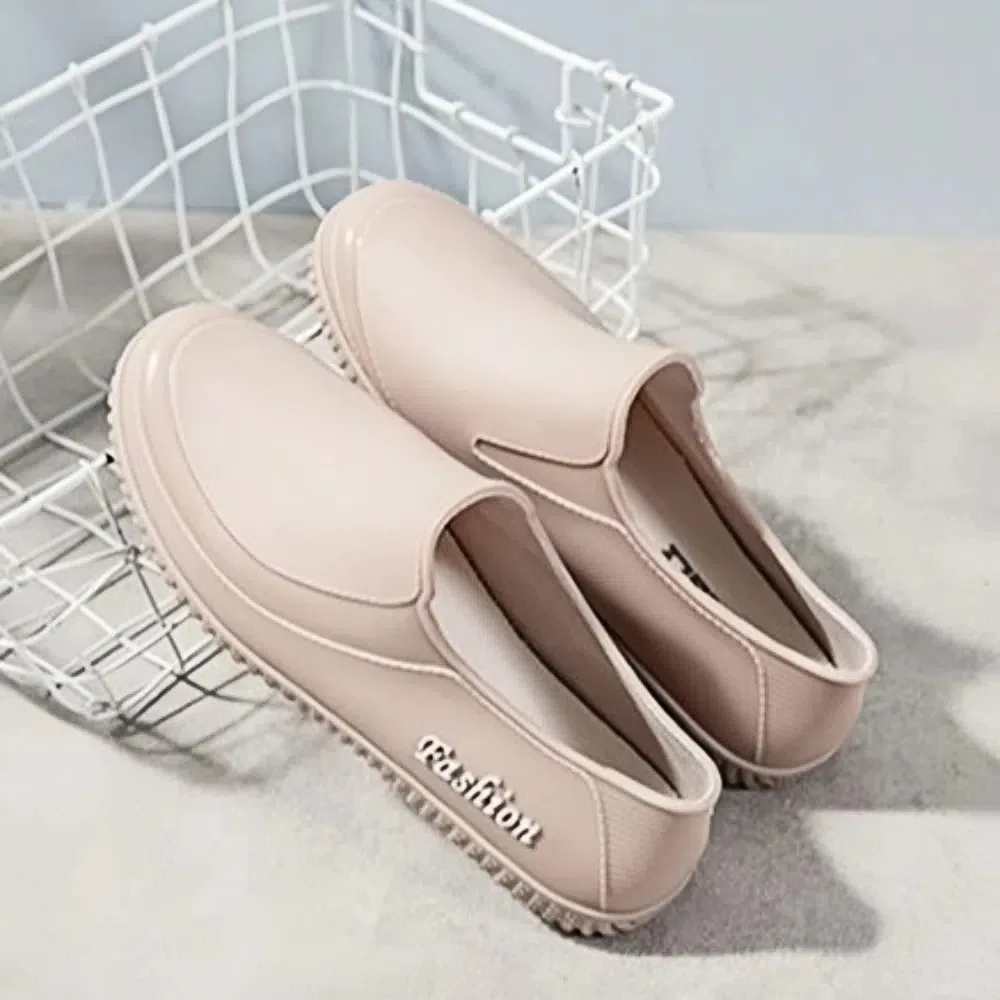 Fashion Waterproof Women's Rain Shoes Low Top Non-Slip Women's Shoes Flat Bottomed Rain Boots for Women Kitchen Car Wash Work view 3