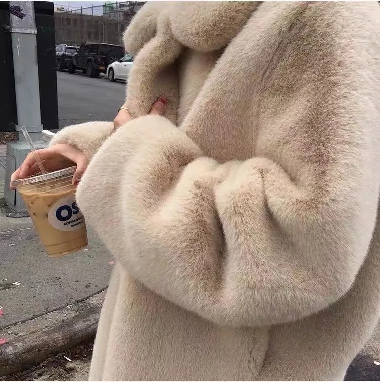 Manteaux léopard en fausse fourrure pour femmes, en velours côtelé rabattu, pour mères de travail, lettres de Style britannique, cristal pelucheux, vêtements à capuche de pilote Maillard OL