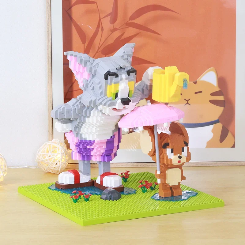 Funny Tom And Jerry Micro Building Blocks Cat and Mouse Scene Assembly 3D Model Anime Mini Brick Figure Toy For Christmas Gift