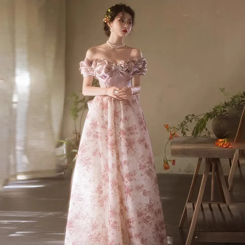 2025 Abito da fidanzamento per banchetti estivi delle nuove donne Abito da toast retrò francese alla moda Abito monospalla di alta qualità