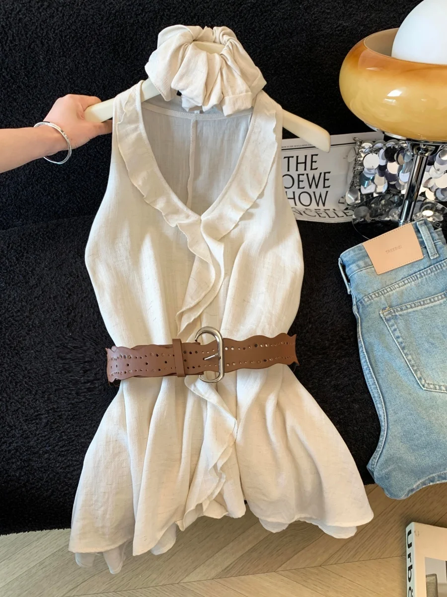 

Elegant V-Neck Sleeveless Vest Top with Lace Trim Waist-Cinching Summer Fashion Original Design Women's Shirt Casual Wear