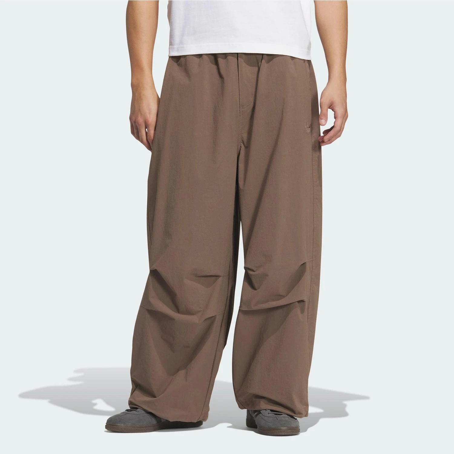 

Adidas Genuine Trefoil Men's Woven Retro Loose Pleated Pants KD4296