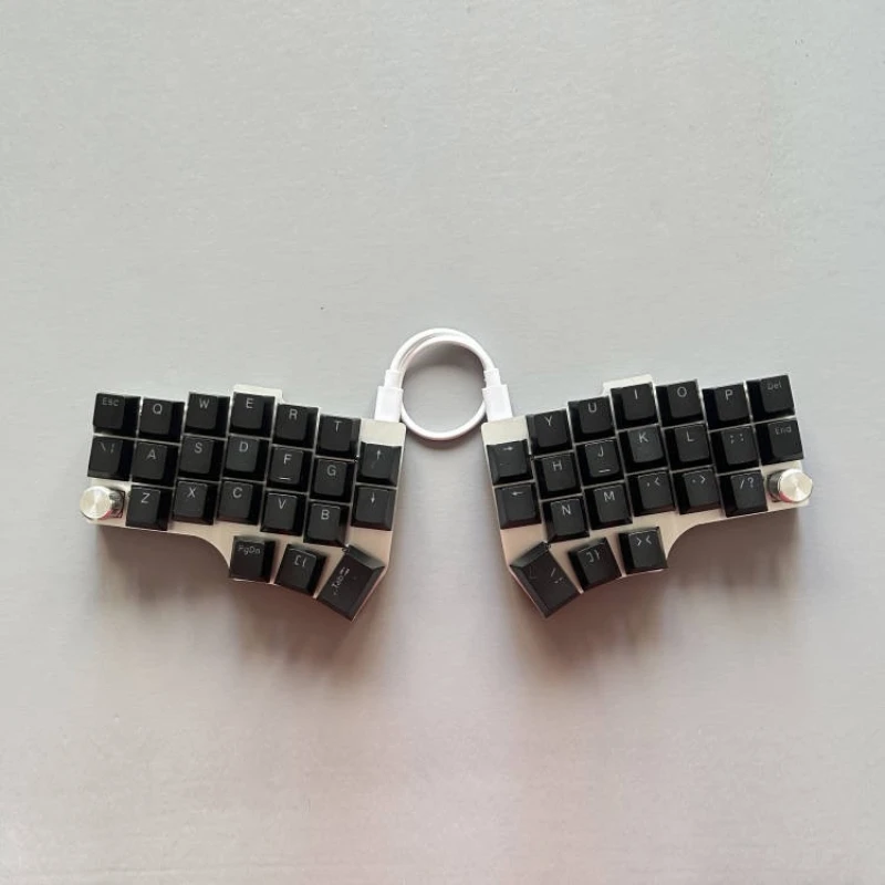 

Corne V4 Wired Split Keyboard Customized Hot Swap RGB Single Mode Ergonomics Split Keyboard for VIAL LeftRight Hand Keyboard