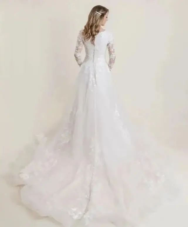 Long Sleeves Ivory Wedding Dresses Bridal Gowns Lace Appliques Court Train Tulle Vestido De Novia Customized Customized