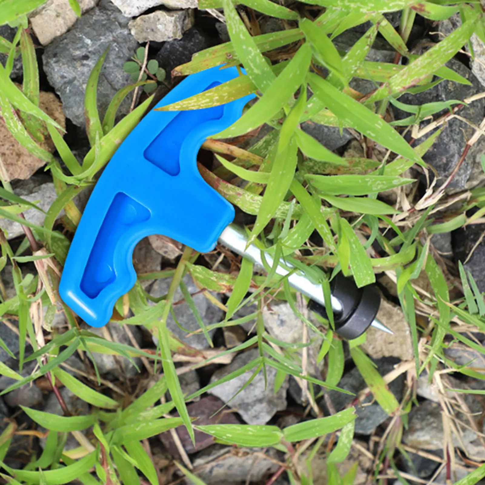 

Garden 16mm Irrigation Hose Puncher Quick Simple Operation Precise Puncher for Drip Irrigation System Punch Pipe Hose Puncher