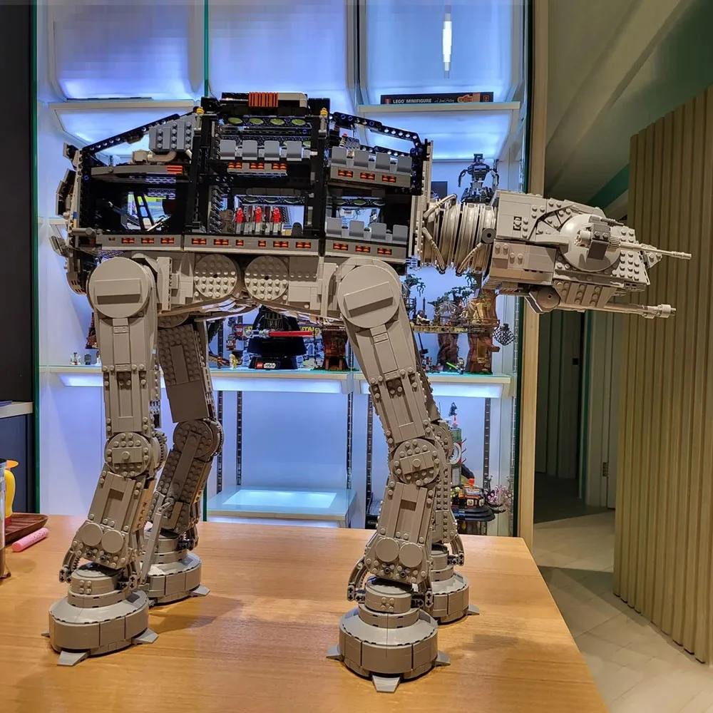 

Classic Ideas Series Hot Sale Robot Model Assembled Building Blocks Bricks Blocks Modular Toys Birthday Gifts 6785pcs