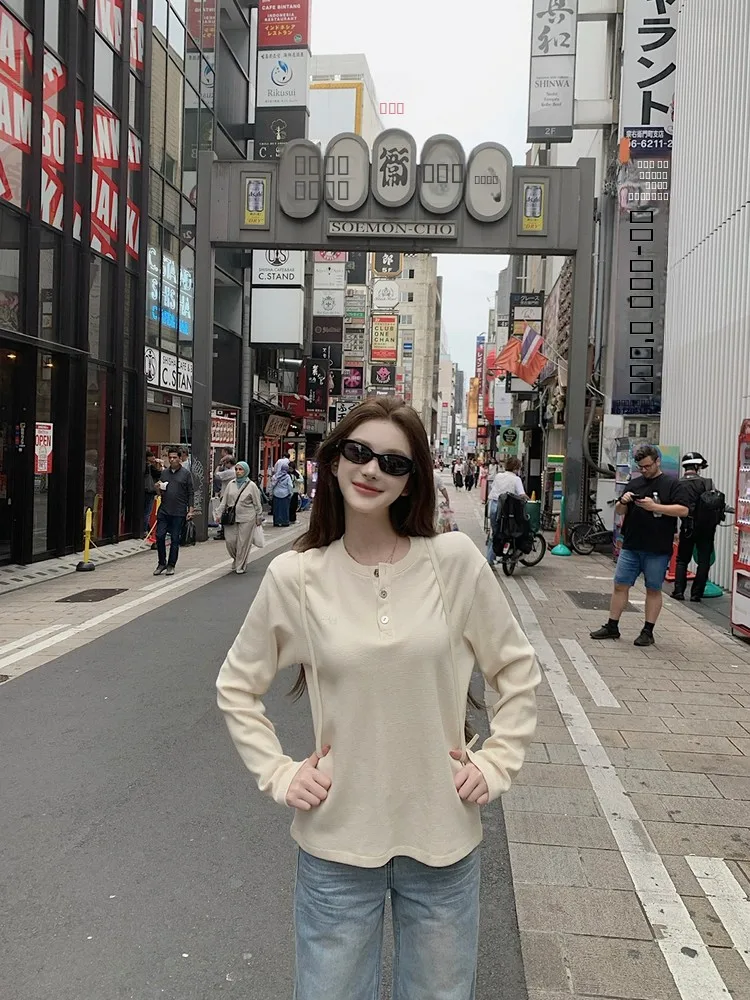 

Женская футболка JMOP Private Label с длинным рукавом, круглым вырезом, свободного кроя, из хлопковой ткани, повседневная, комфортная.