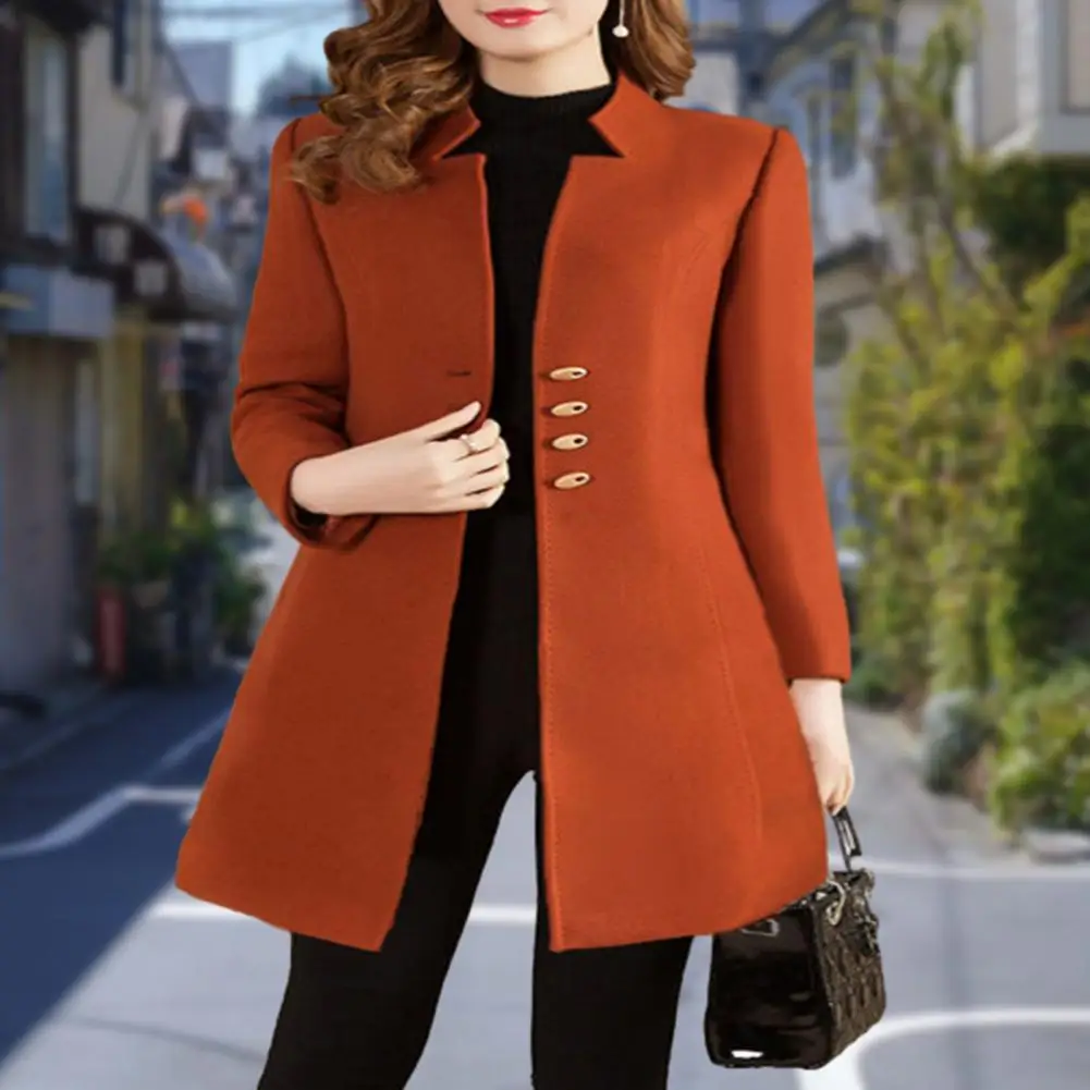 

Women's woolen coats are soft, warm and comfortable. It helps you stay warm in cold weather.