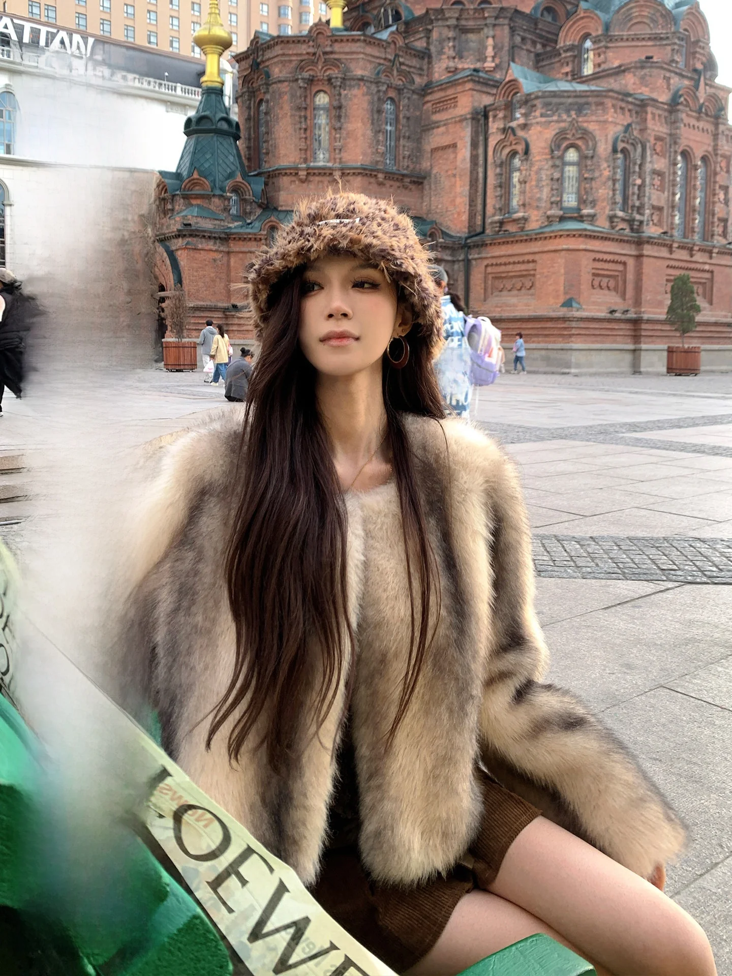 

Sweet Simp Pie ort Fur Coat Women's Faion Autumn Winter Thiened Outerwear Eco-friendly Polyester Fiber Zipper Closure