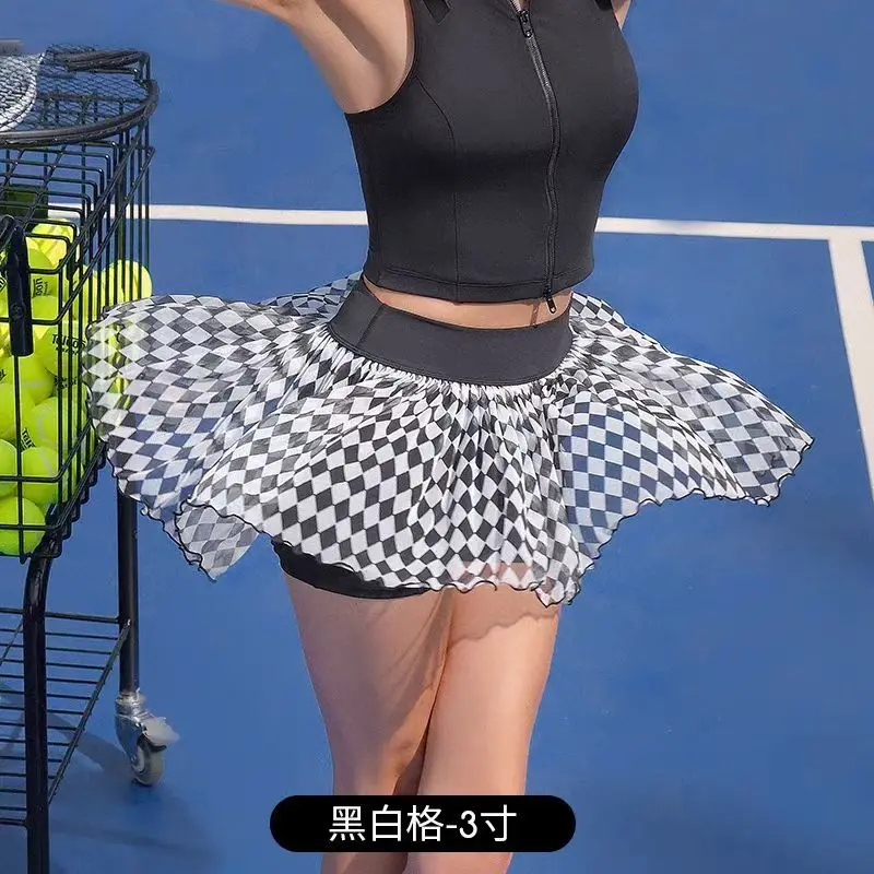 Кеуделері үлкен жапондық әйел жаттығу залында есінен танып қалады Порнода бөксесіне қандай май құяды?