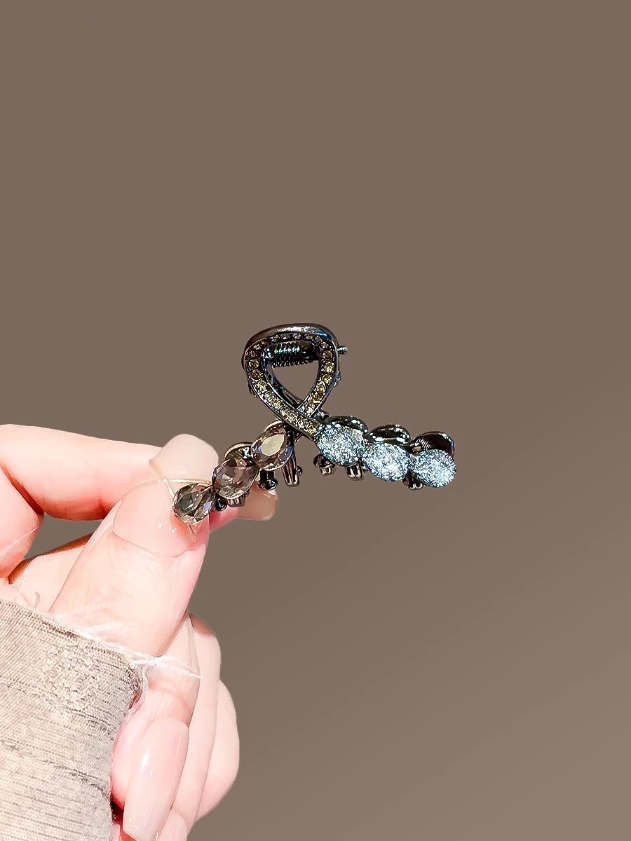 エレガントなクリスタルヘアクリップ女性用ミッドサイズシャーククランプハーフアップヘアアクセサリーオリジナルデザイン合金メッキシルバーゴールド