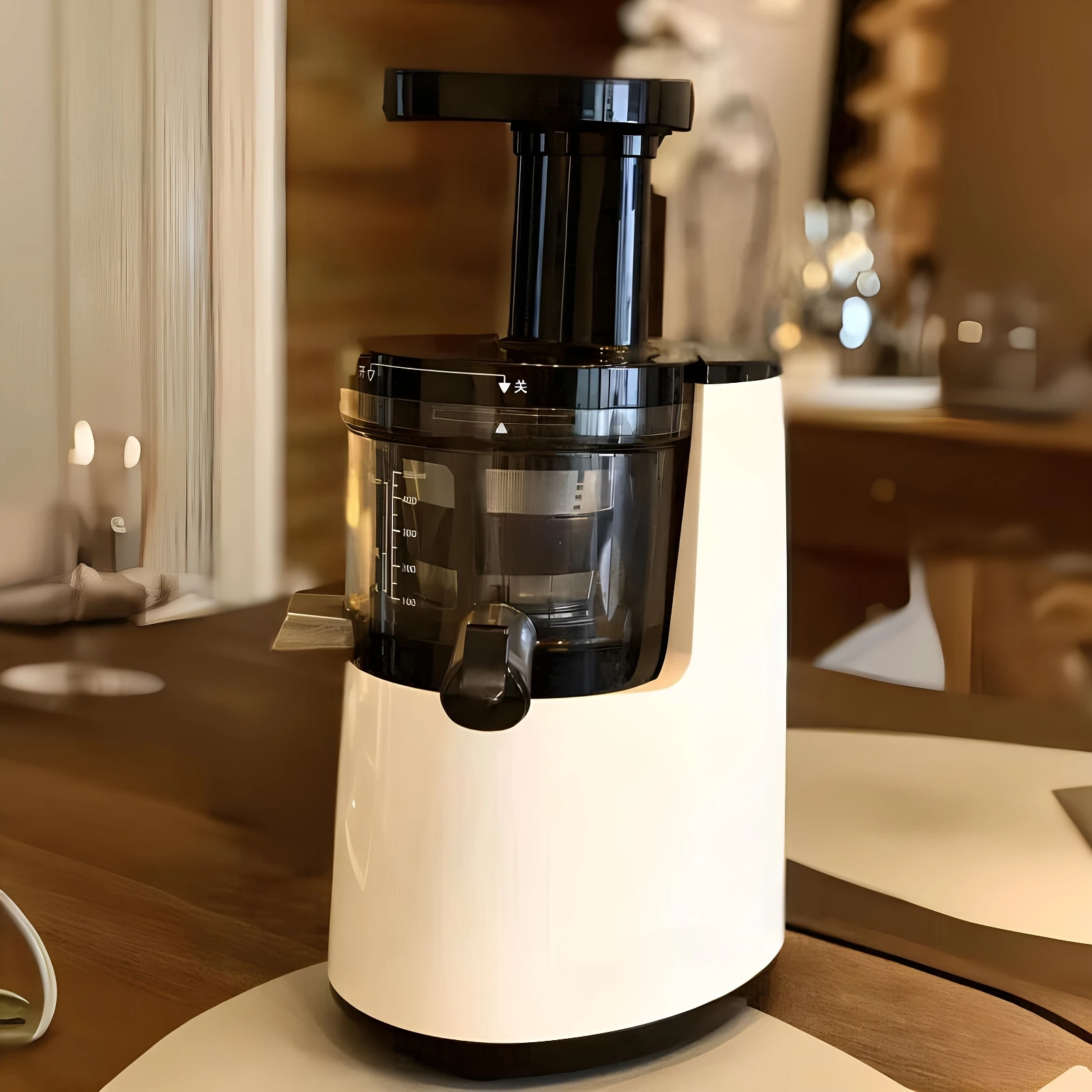 Multifunctional household and commercial automatic slag juice separation juicer