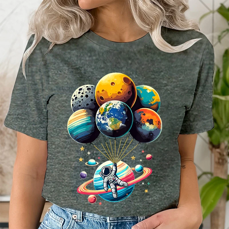 Women\'s Clothing Printed T-shirt Space Astronaut Solar System Astronaut Holding Planet Balloons Space Shirt Round Neck Funny Top