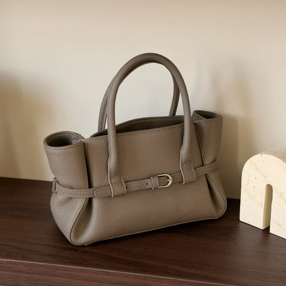 First Layer Cowhide Niche Ingot Bag Hand Bag Unique Texture Fashionable Simple and Casual Daily Versatile and Advanced