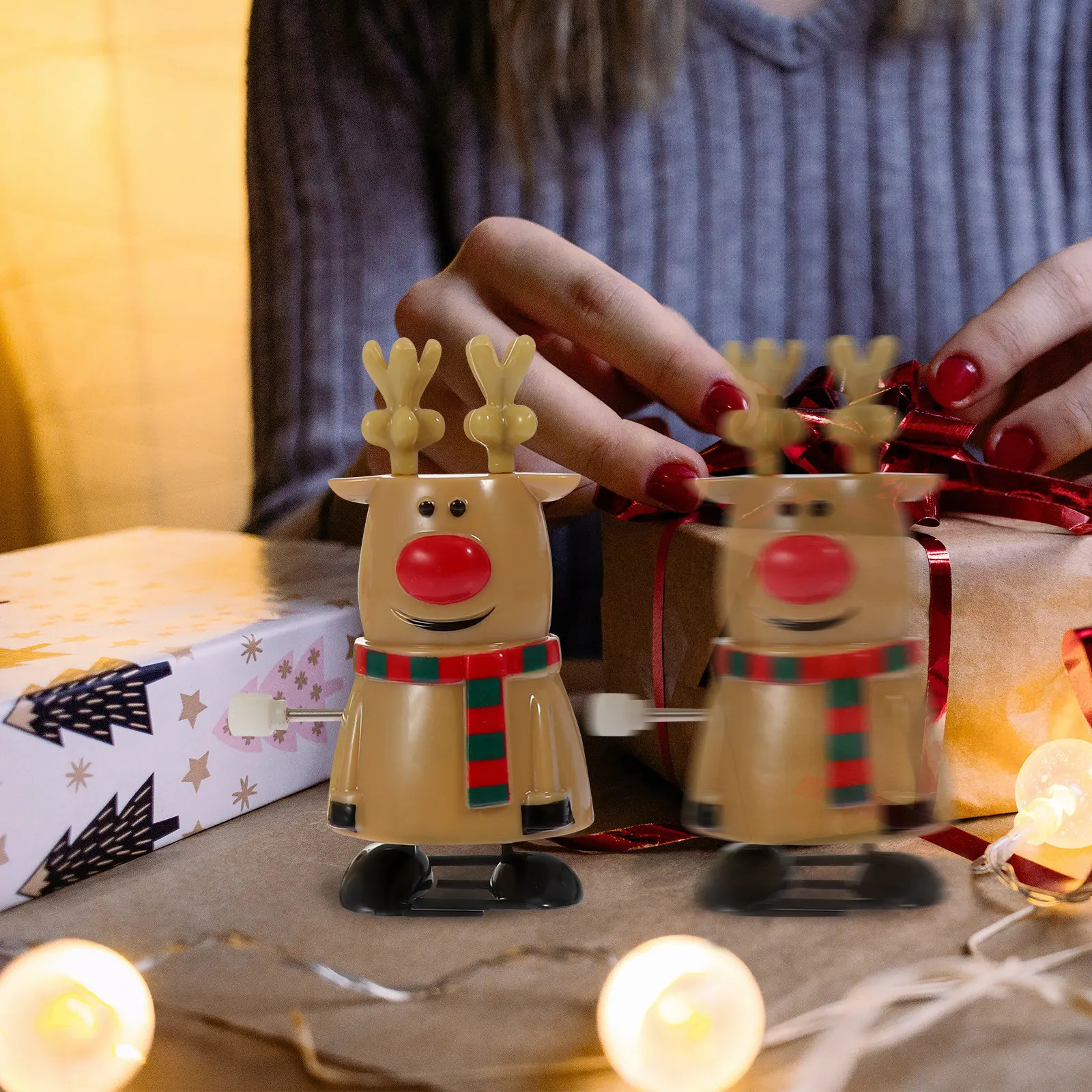 8-個のゼンマイ仕掛けのクリスマス鉄製時計仕掛けのおもちゃ漫画デザインパーティー用品キッズギフトゼンマイ仕掛けのおもちゃクリスマスおもちゃ