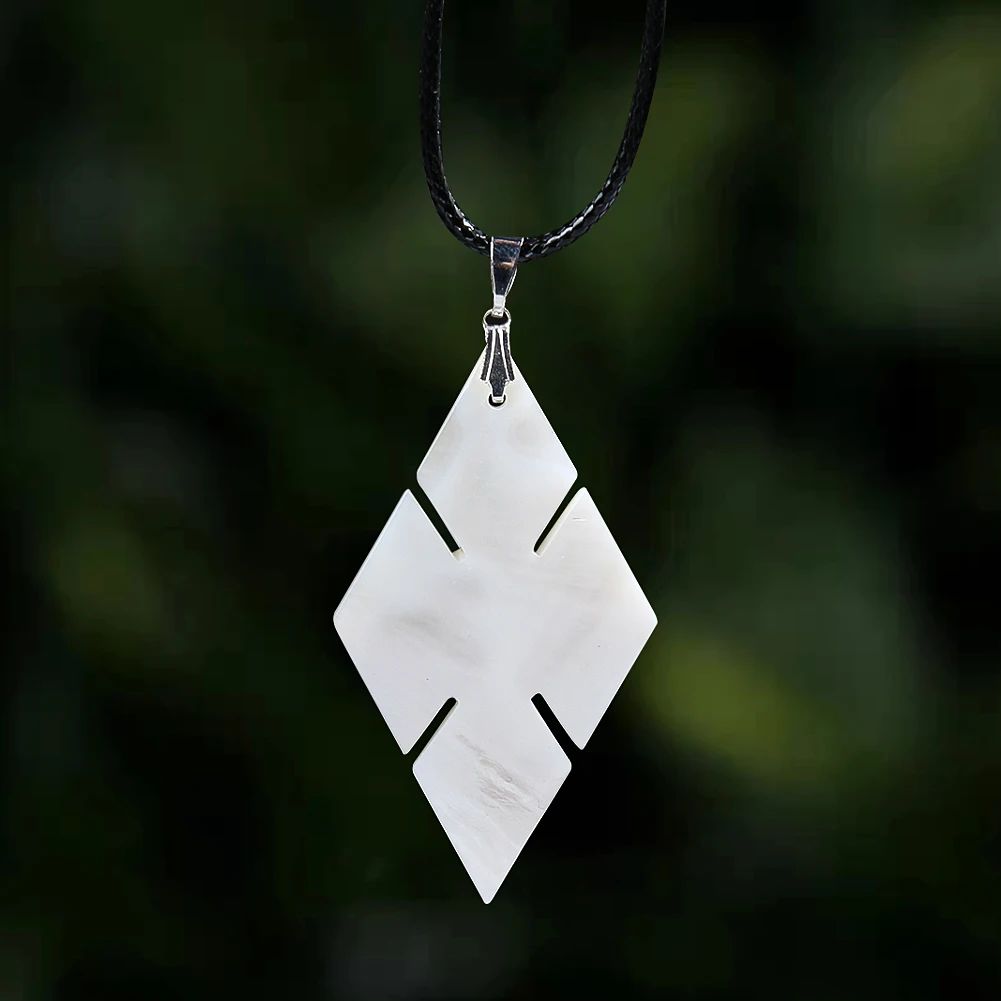 White Mica Shell Carved Rhombic Cross Necklace Christian Prayer Amulet Natural Textured Pendant Women Energy Healing Jewelry