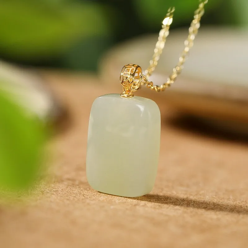 

Natural 18KGP White Jade Pendant Jewelry Necklace 18" AAA