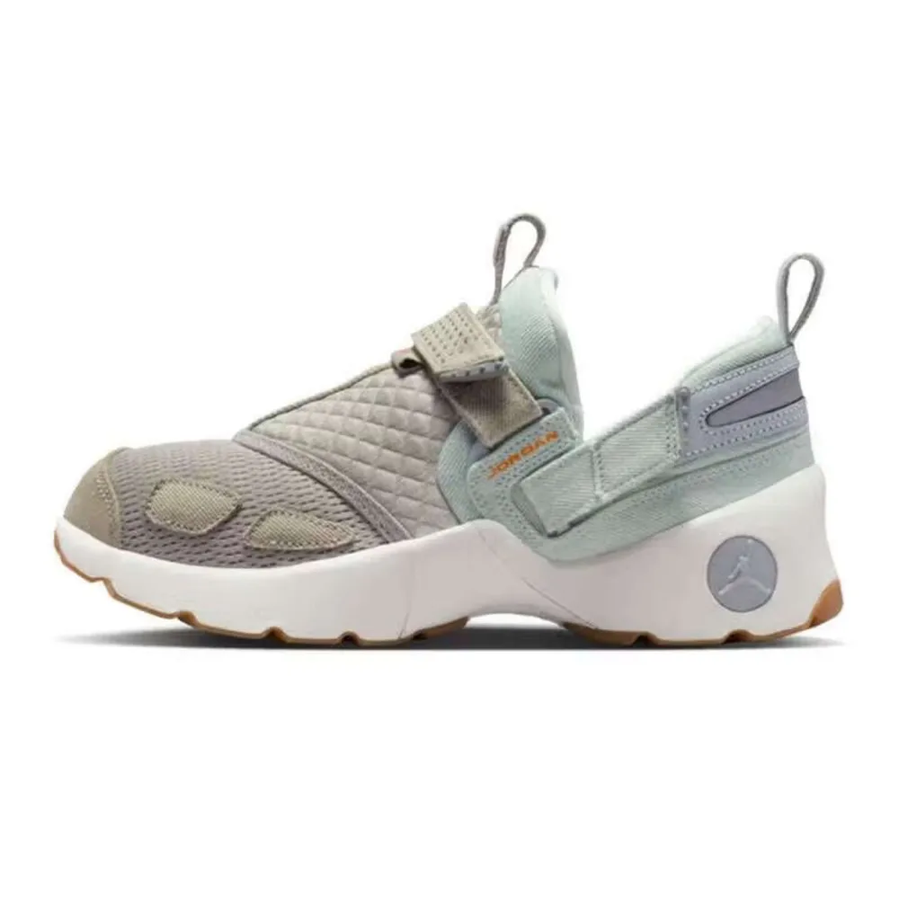 Nike TRUNNER LX Women's Shoes: Sporty and Casual, Comfortable, Durable, Stylish, and Versatile Sneakers for Women IM6661-981