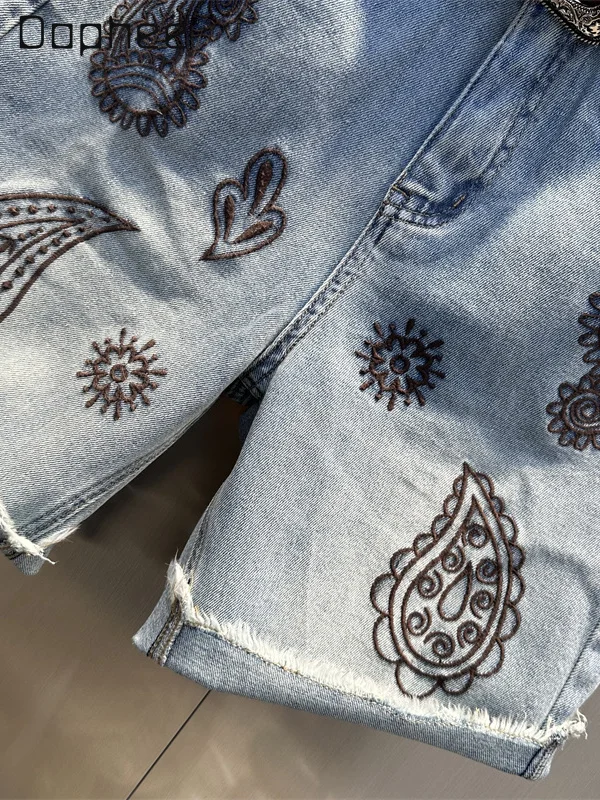 Hohe Taille Abnehmen Gestickte Blumen Ausgefranste Design Jeans Frauen Herbst Neue Straße Persönlichkeit Mode Lässig Fünf-punkt Hosen