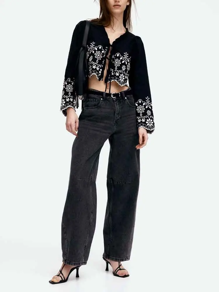 

European style new women's fashion versatile temperament hollow embroidery long-sleeved V-neck shirt