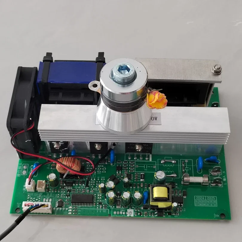 

28K/33k/40k 600W Sweep Frequency Digital Ultrasonic Sound Generator PCB For Cleaning Parts