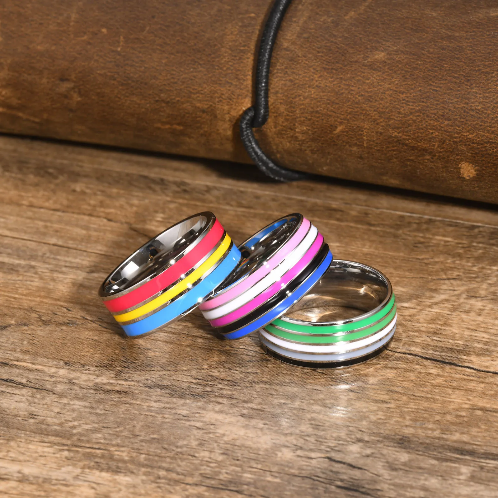 Vnox 8 مللي متر قوس قزح الدائري للرجال النساء ، للجنسين الفولاذ المقاوم للصدأ LGBTQ فنجر باند ، مثلي الجنس مجوهرات