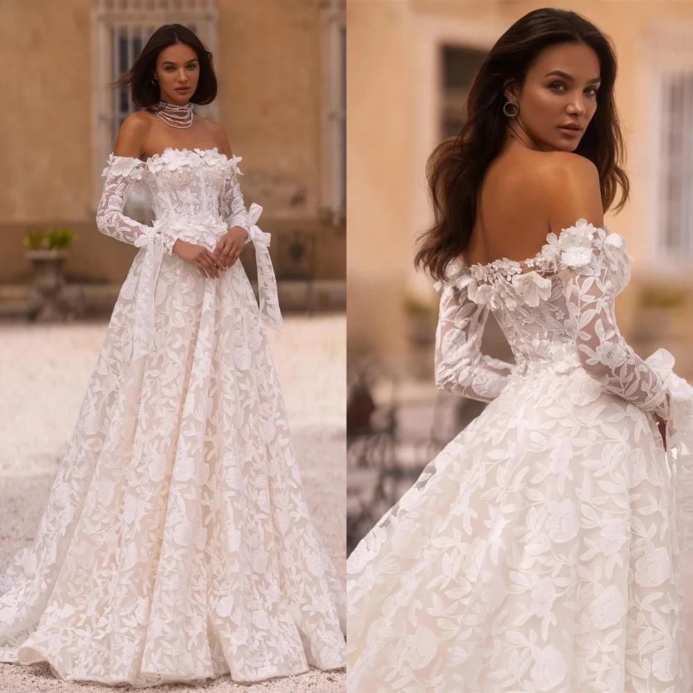 

Customized White Tulle Wedding Dress Exquisite Strapless Long Sleeves Flowers Bridal Gowns Chapel Train Backless Dresses